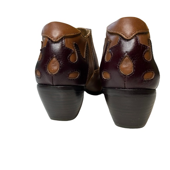 Twiggy London Western Style Booties Brown and Tan 2” Heel Ankle Boots Size 7 - Picture 7 of 13